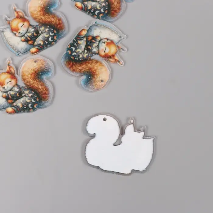 Декор для творчества акрил "Бельчонок в пижамке сладко спит на подушке" 2,9х3,4х0,3 см