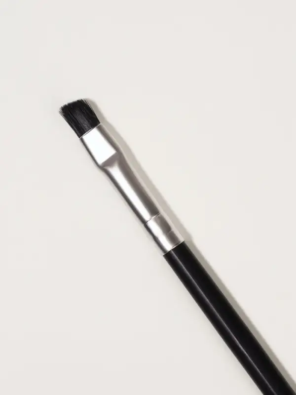 Кисть для макияжа, скошенная, 13(&plusmn; 1) см, чёрная