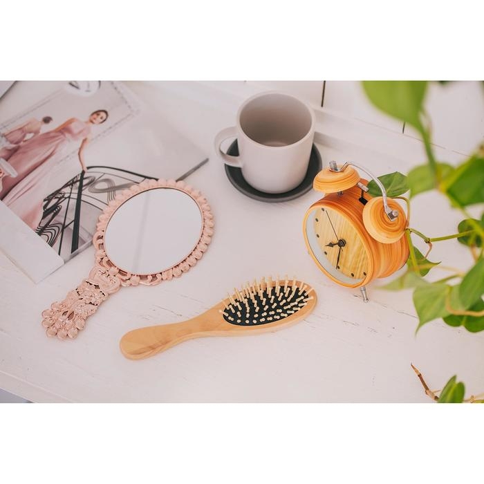 Расчёска массажная &laquo;Натурель&raquo;, 6 &times; 22 см, цвет &laquo;светлое дерево&raquo;