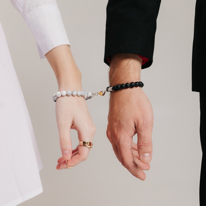 Браслеты &laquo;Неразлучники&raquo; на магните, сердце, цвет чёрно-белый в серебре