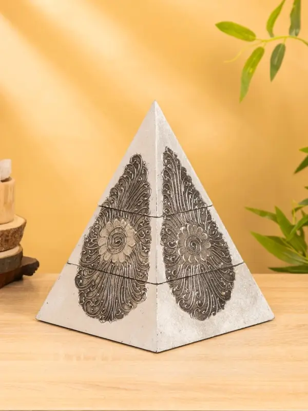 Шкатулка "Пиамидка" 21х21х31 см, МДФ, цв. серебро