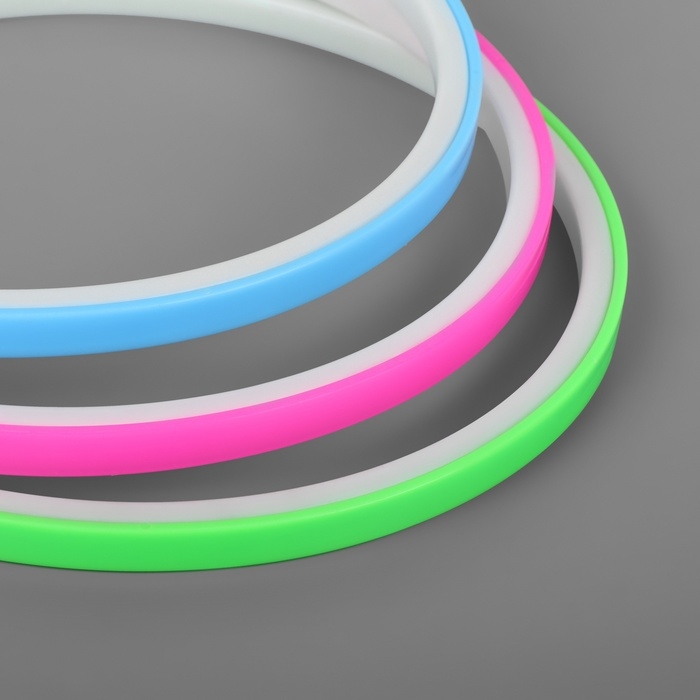 Набор для вышивания крестиком: канва без рисунка 30 &times; 20 см, нитки 20 шт, пяльцы d = 18 см, иглы 6 шт, шпульки 10 шт, цвет МИКС