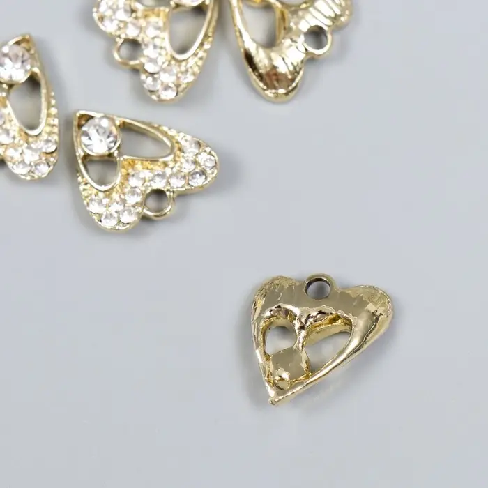 Металлический элемент, декоративная подвеска &laquo;Арт Узор. Фигурное сердечко&raquo;, стразы, золото, 1.5&times;1.9 см