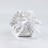 Переноска - шестиугольник для цветов &laquo;Контурные цветы&raquo;, белая, 15 х 35 х 15 см