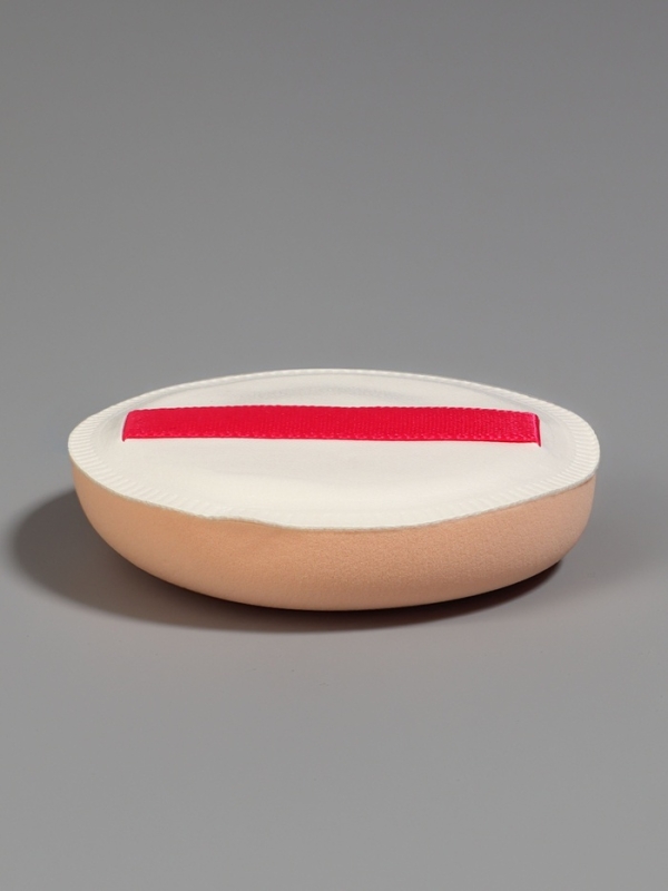 Спонж д/макияжа круг с держат d5см  в пласт футляре латекс белый пакет QF