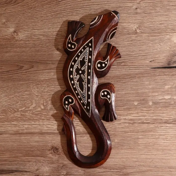 Панно настенное дерево "Геккон коричневый с орнаментом" 1х11х30 см