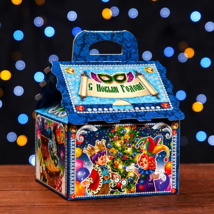 Подарочная новогодняя коробка &laquo;Маскарад&raquo;, упаковка, 12&times;12&times;16.8 см