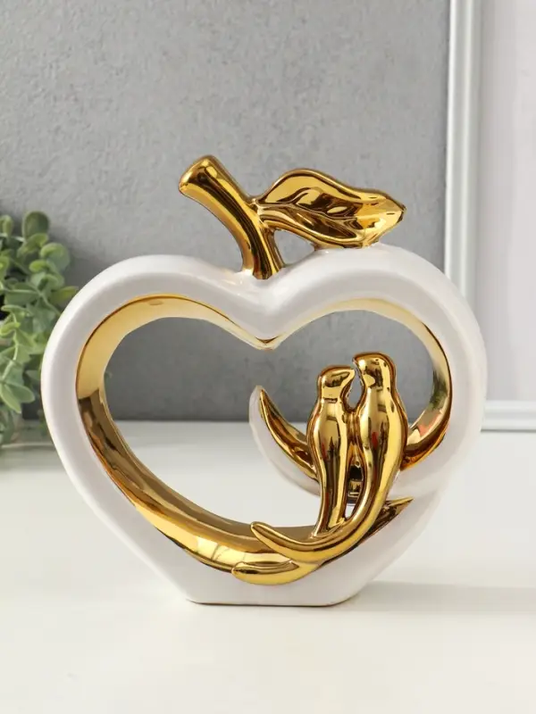 Сувенир керамика "Две птички на яблоке" белый с золотом 7х22х22,5 см