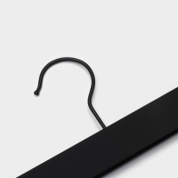 Вешалки для брюк и юбок LaDо́m Soft-touch, 32,5&times;13 см, 2 шт, с зажимами, цвет чёрный