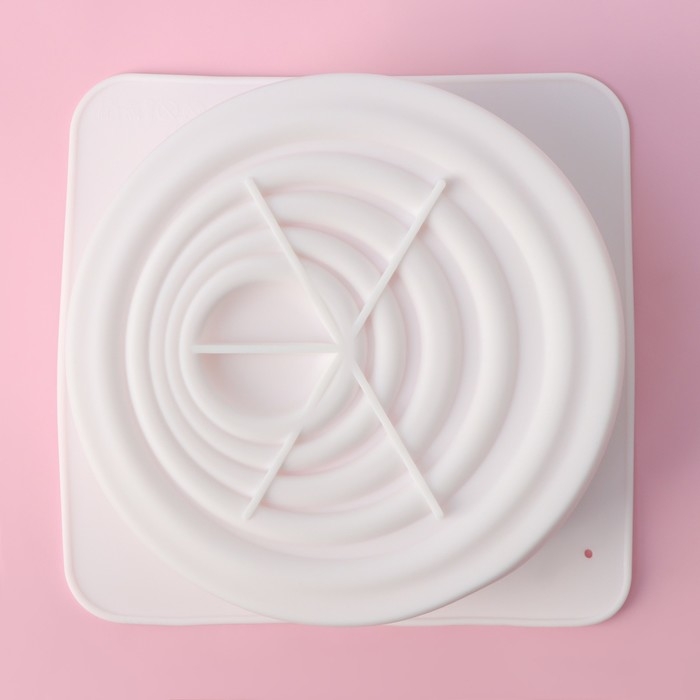 Форма для муссовых десертов и выпечки Доляна &laquo;Рябь&raquo;, силикон, 18&times;18 см, внутренний размер 16&times;6,5 см, цвет белый