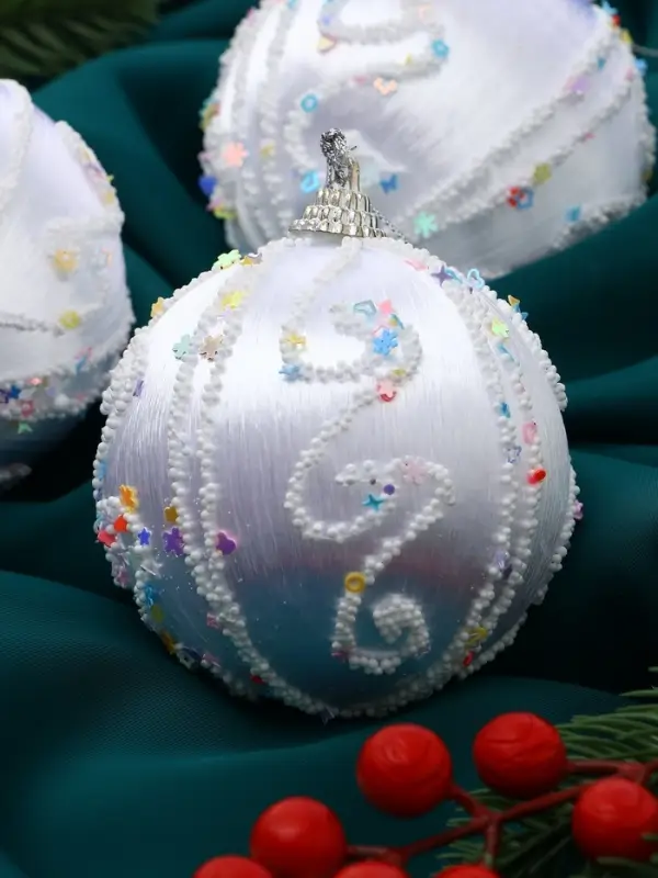 Набор шаров пластик d-8 см, 3 шт "Бамби" серебро