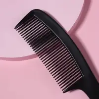 Расчёска с ручкой, 18&times;3.5(&plusmn;1) см, чёрная