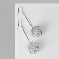 Серьги висячие &laquo;Шарик&raquo; переплетение, цвет светлое серебро, 6,5 см