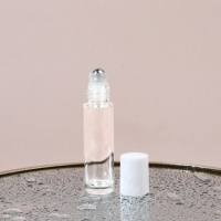 Флакон стеклянный для парфюма, с роликом, 10 мл, цвет прозрачный/белый