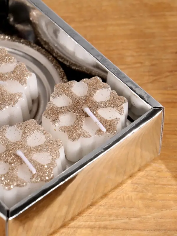 Набор свечей Набор свечей "Снежинки и подсвечник" 3 шт 12х10х4 см