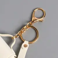 Брелок кожзам с карабином, с ремешком "Сумочка" белоснежный 6,2х2,5х7 см