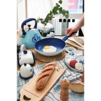 Чайник со свистком из нержавеющей стали Доляна &laquo;Свиристель&raquo;, 3 л, цвет голубой