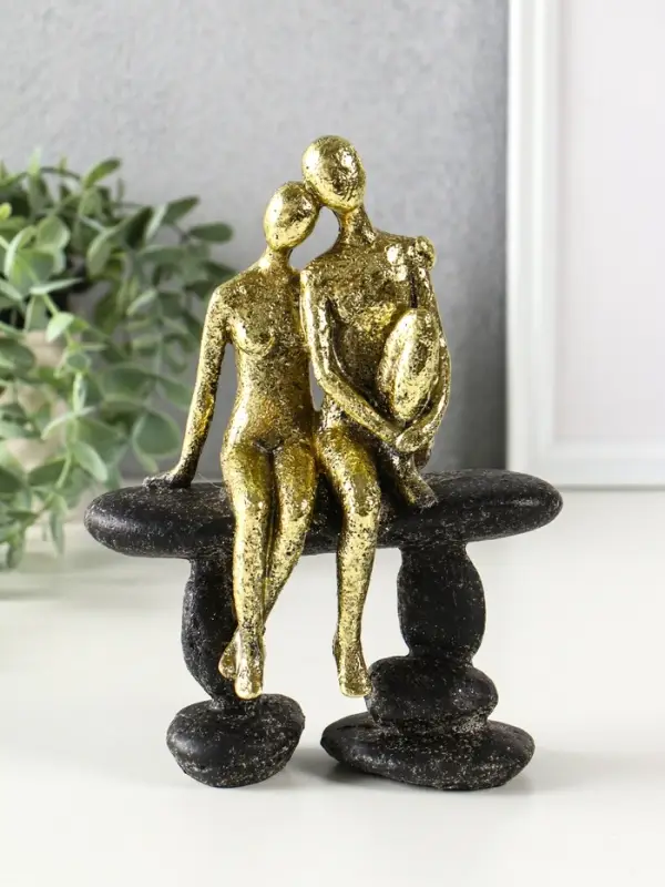 Сувенир полистоун "Абстракция. Парочка на скамейке" золото с серым 15,5х7,5х20,5 см