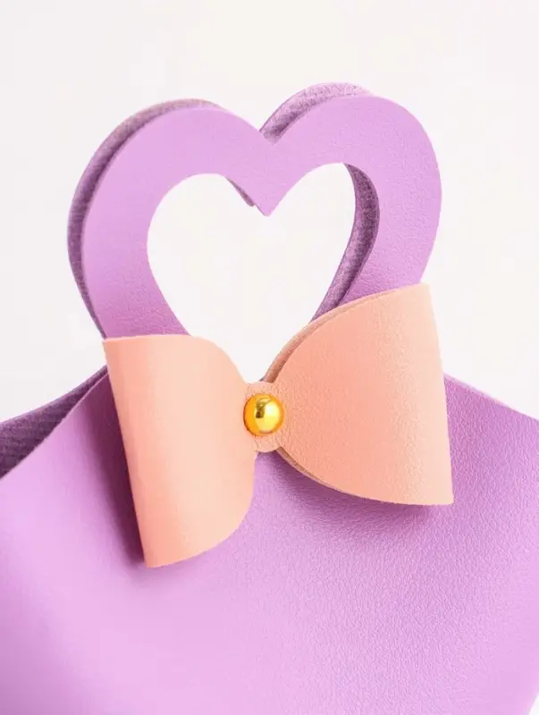 Кожанная подарочная сумочка 10,5 х 5 х 6 см сиреневая