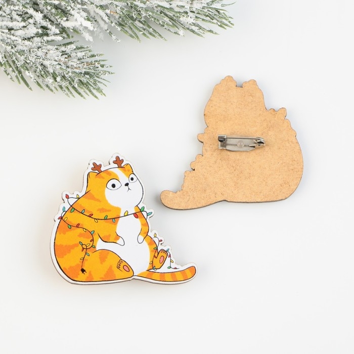 Значок новогодний  &laquo;Новый год: Талисман от сглаза&raquo;, 4,7 х 4,5 см