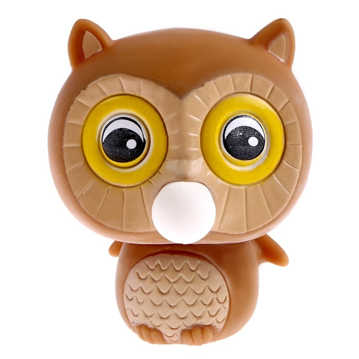 Мялка &laquo;Совушка&raquo; надувает шарик