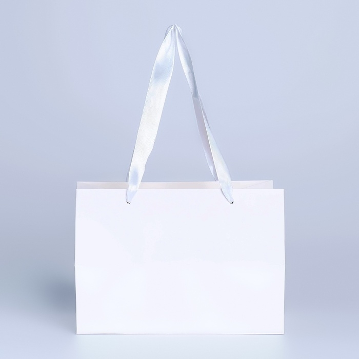 Пакет подарочный с широким дном  20 &times; 14 &times; 13,2 см, белый