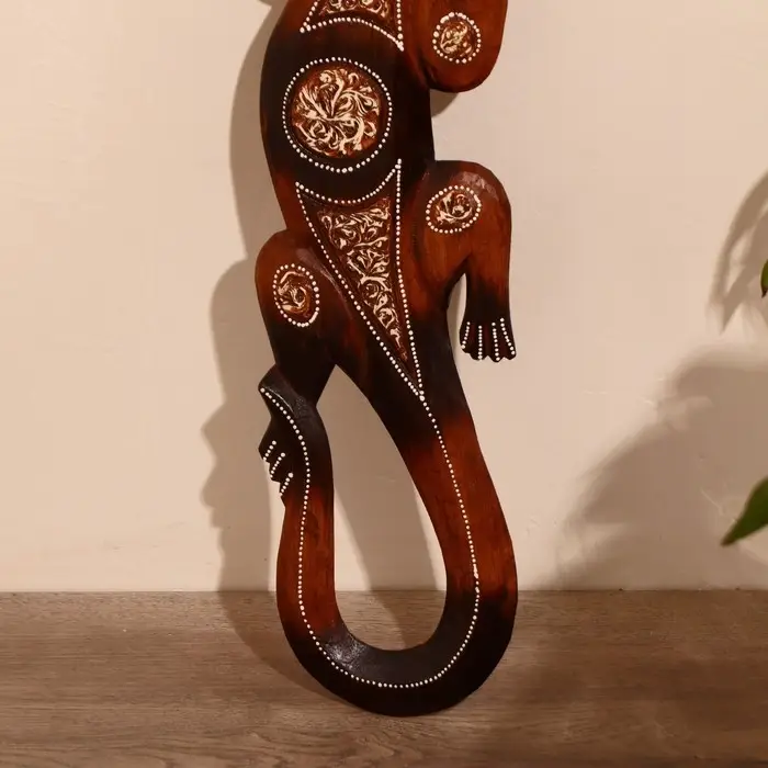 Панно дерево "Геккон" 50х12х1 см