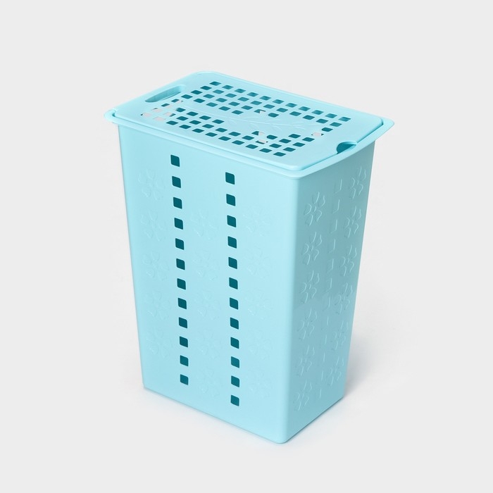 Корзина бельевая с крышкой &laquo;Виолетта&raquo;, 30 л, 37&times;25&times;48 см, цвет голубой