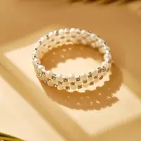 Браслет с жемчугом &laquo;Пружинка&raquo; стразинки, шар № 6, цвет белый в серебре, L=6 см