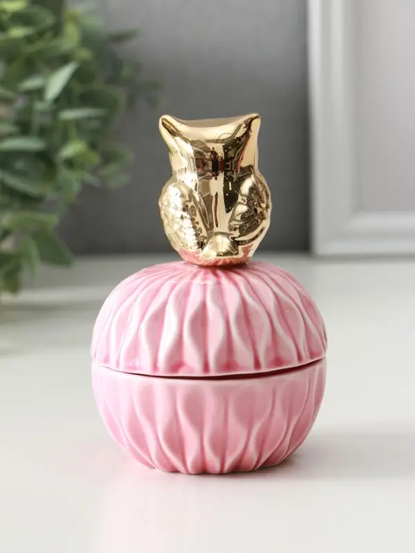 Шкатулка керамика "Золотая бабочка" розовая 8х8х9 см