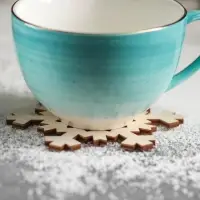 Подставка деревянная под горячее Доляна &laquo;Снежинка&raquo;, 9&times;9 см