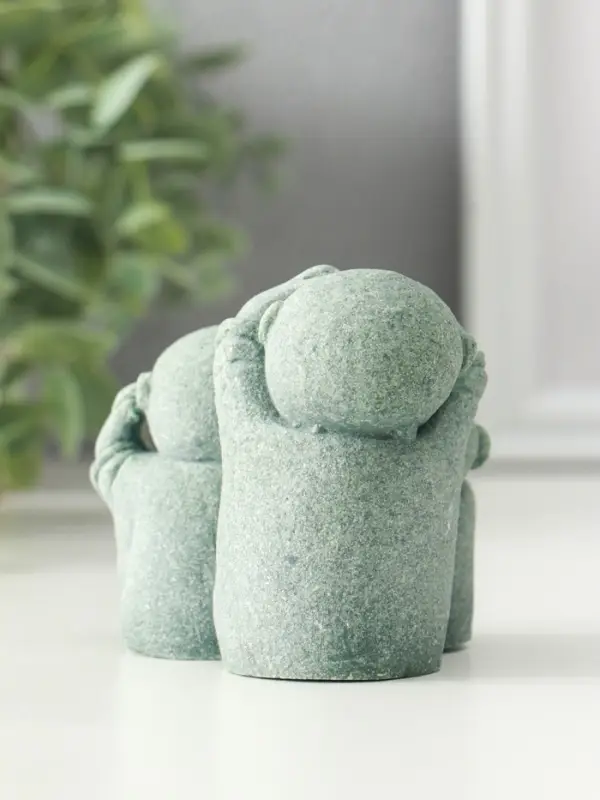 Сувенир песчаник "Статуя Дзидзо - не вижу, не слышу, не скажу" 5,8х7х7 см