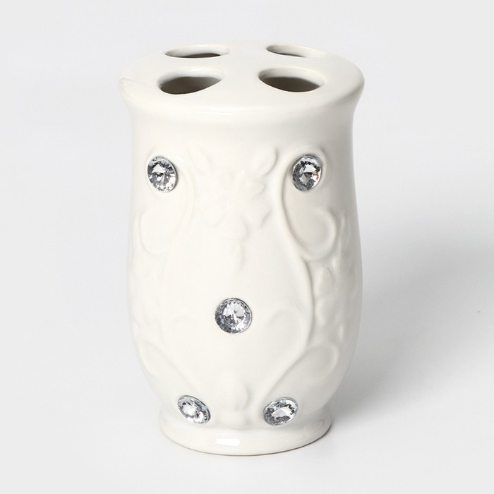 Набор аксессуаров для ванной комнаты Доляна &laquo;Изящный барельеф&raquo;, 4 предмета (дозатор 250 мл, мыльница, 2 стакана), цвет белый