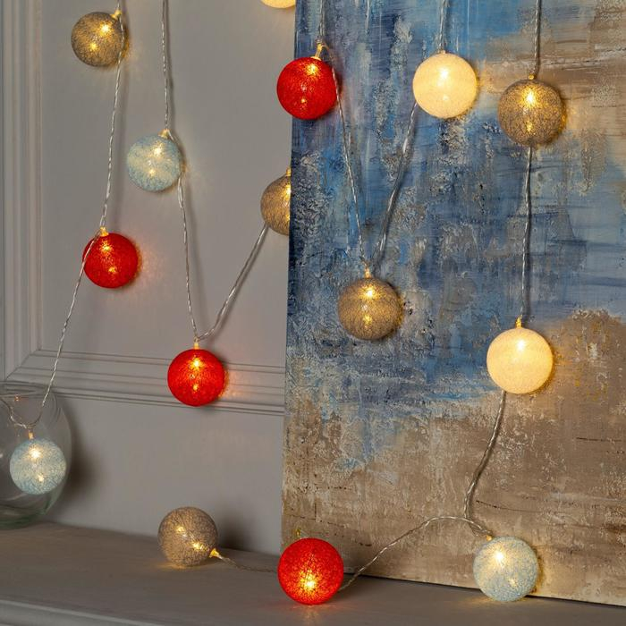 Гирлянда &laquo;Нить&raquo; 5 м с насадками &laquo;Клубки красно-голубые&raquo;, IP20, прозрачная нить, 20 LED, свечение тёплое белое, 220 В