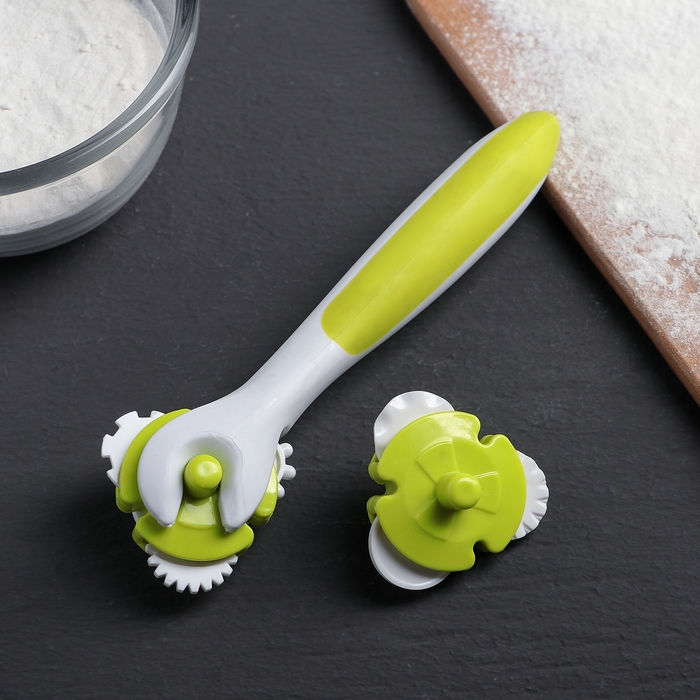 Валик для нарезки теста Доляна &laquo;Помощник&raquo;, насадка 1 шт, 16,5&times;5,5&times;2,5 см, цвет МИКС