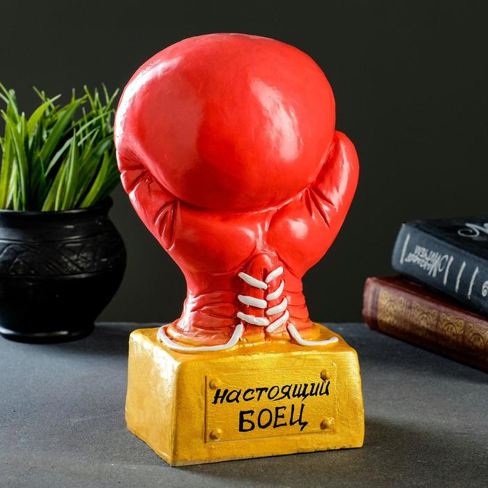 Копилка "Боксерская перчатка" красное золото, 15х12х24см