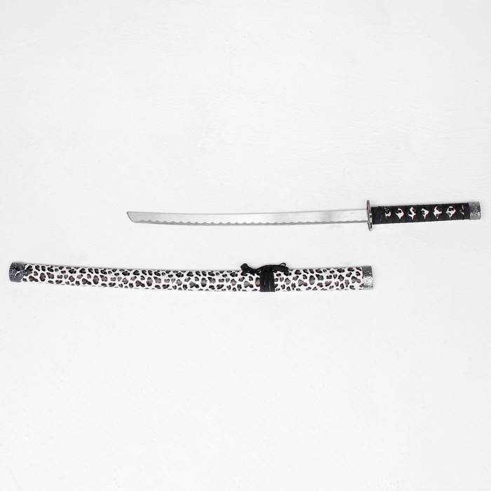 Сувенирное оружие &laquo;Катана на подставке&raquo;  ножны под леопарда, светлый  89см