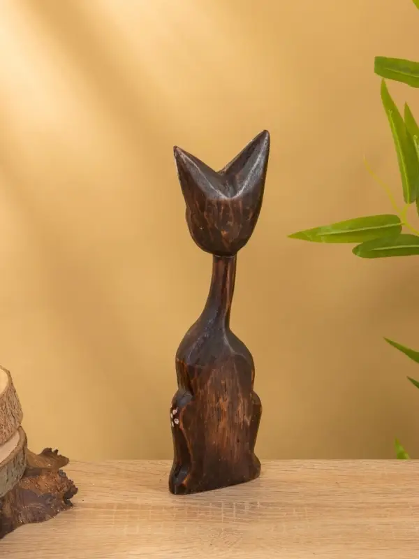 Сувенир &laquo;Кошка в ошейнике&raquo;, 7&times;3.5&times;20 см, дерево