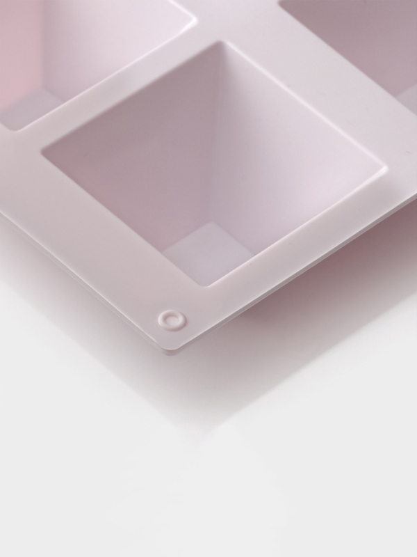 Форма для выпечки Доляна &laquo;Пирамида&raquo;, силикон, 6 ячеек, 29,5&times;17,2&times;4 см, сиреневая