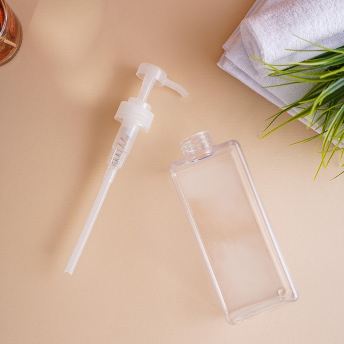 Дозатор для жидкого мыла Доляна, 700 мл, 6,5&times;20 см, цвет прозрачный