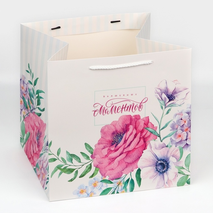 Пакет подарочный квадратный, упаковка, &laquo;Волшебных моментов&raquo;, 30 х 30 х 30 см