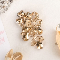 Брошь &laquo;Цветочная лоза&raquo;, цвет золото