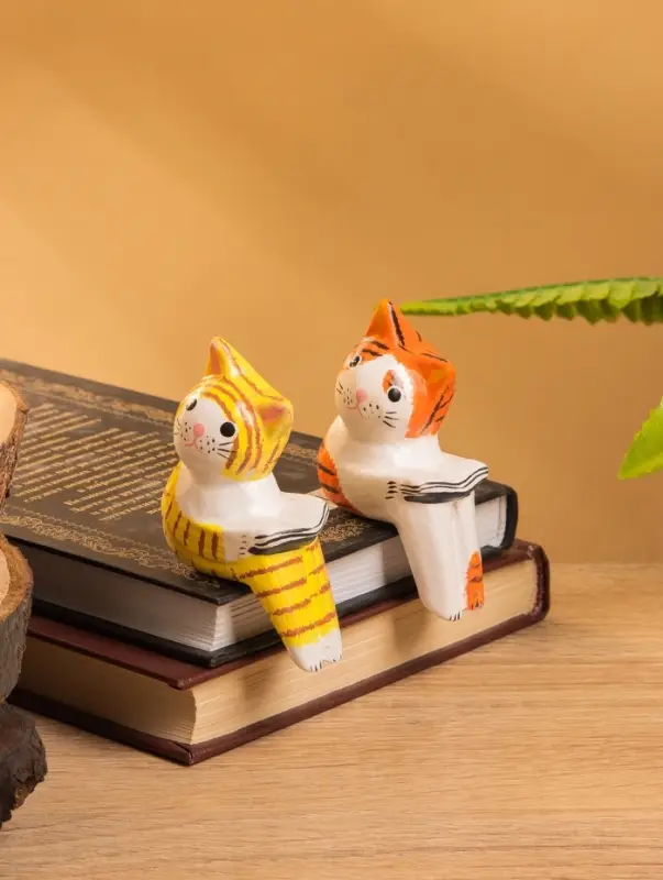 Сувенир дерево "Кошка с книгой" МИКС, 7х3х5 см