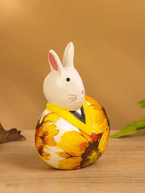 Сувенир дерево "Кролик в халате" тёмный, 10х6х12 см