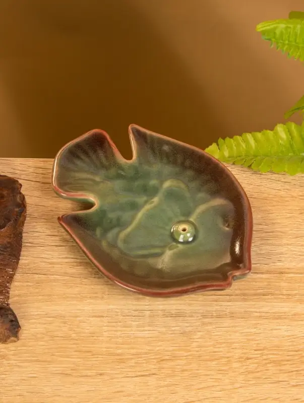 Подставка под благовония &laquo;Экзотическая рыбка&raquo;, 10&times;14&times;2 см, керамика, зелёная