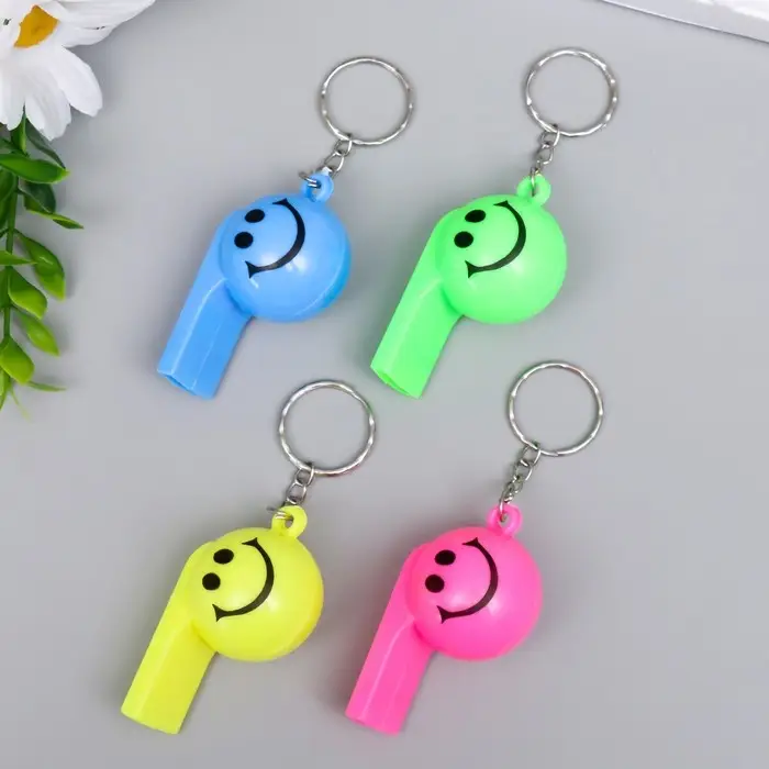 Свисток пластик на кольце "Смайл", МИКС