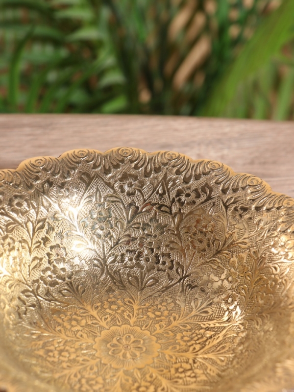 Блюдо сервировочное на ножке "Цветущая поляна" латунь 18х18х6,5 см