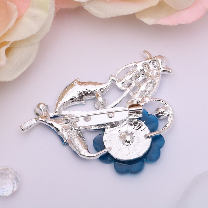 Брошь &laquo;Цветение&raquo;, цвет морской в серебре