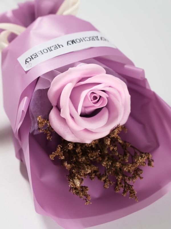 Букет из мыльных лепестков "Роза подарочная в коробке" фиолетовый  8,6х8,6х18,5 см