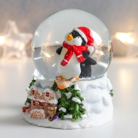 Сувенир полистоун водяной шар "Пухлый пингвинёнок в шарфике" 7х6,7х8,8 см